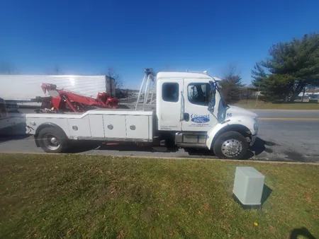 Columbia Fleet Service commercial wrecker